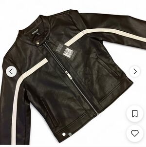 249$ True Religion Black and White Croppwd Biker Jet Black Jacket